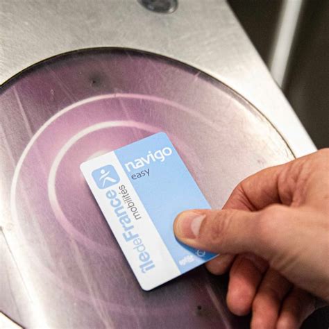 can i use contactless card on paris metro|does paris metro still use cards.